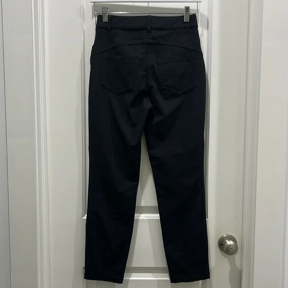 Lululemon City Sleek Slim-Fit 5 Pocket High-Rise Pant in Black Sz 4 - Picture 7 of 10
